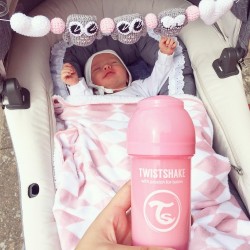 Twistshake Anti-Colic Bottle - 260ml / 8oz