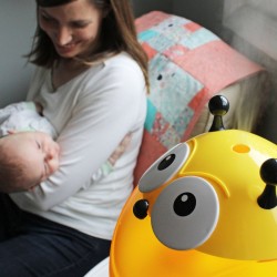 Crane Cool Mist Humidifier - Buzz the Bumblebee